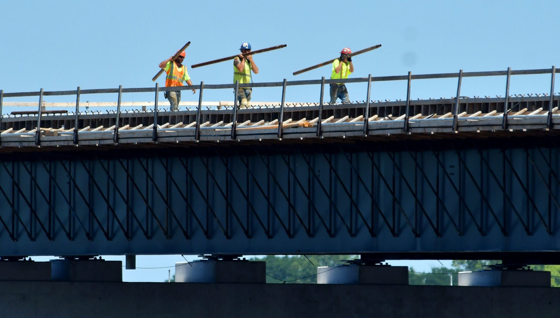 Interstate 74 bridge construction update